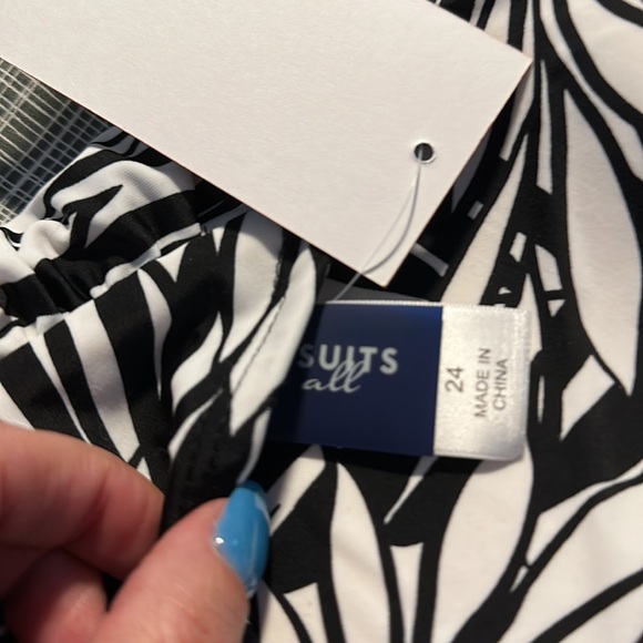 Swimsuits for All leopard print bikini top. NWT - Picture 8 of 11